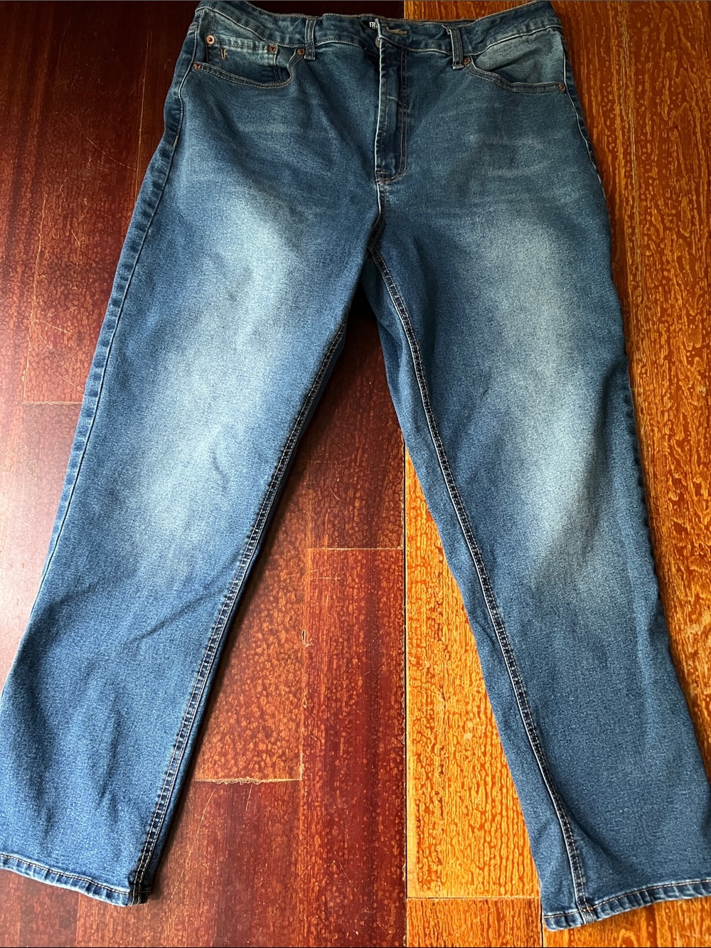 Frye Women's Straight-Leg Jeans in Faded Blue Denim Size 12 inseam 31